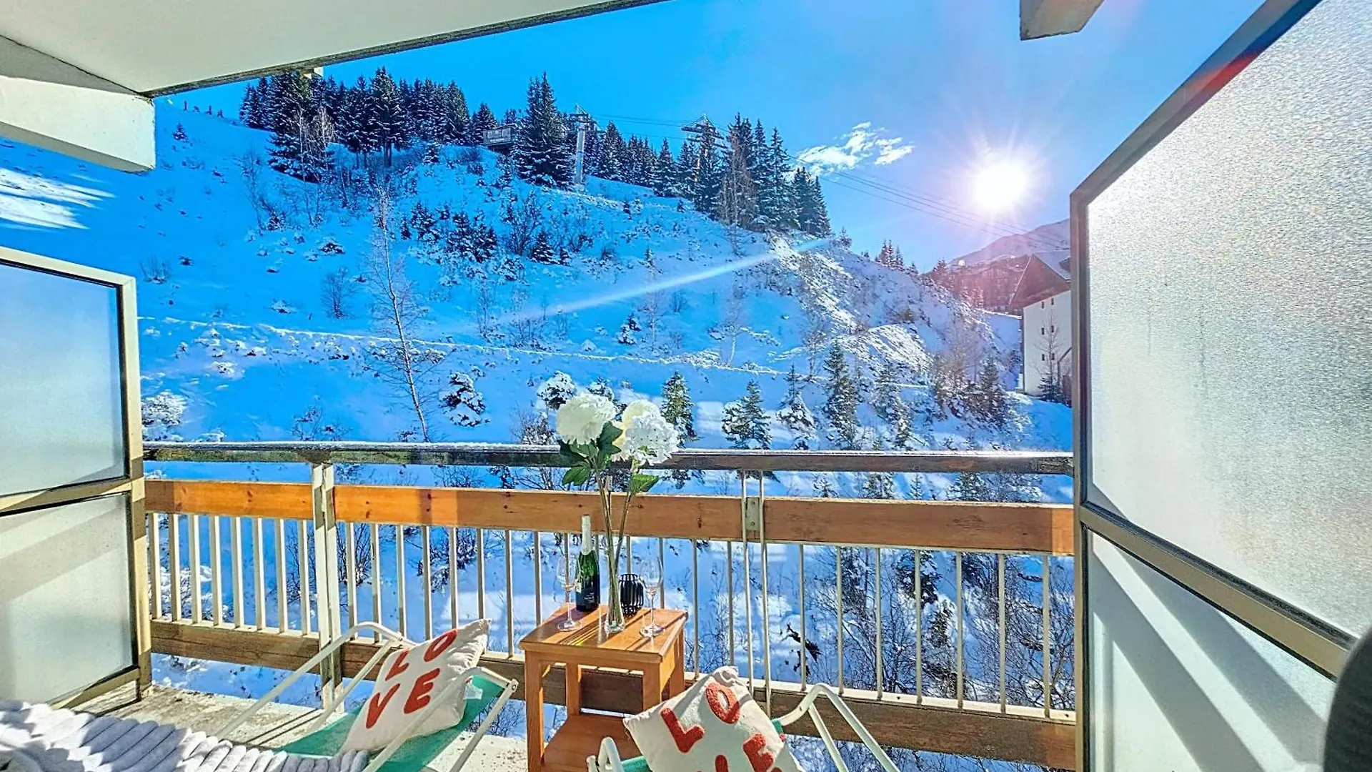 Courchevel 1650 - Mountain View - Snow Front 7S10 Apartment